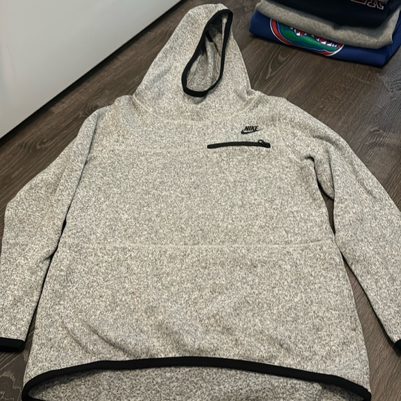 Nike Women’s Hoodie - Picture 1 of 2